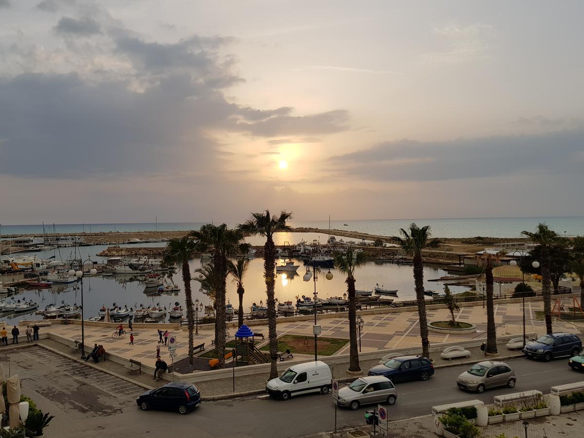 Terrazza Sul Porto Apartment Scoglitti Exterior photo